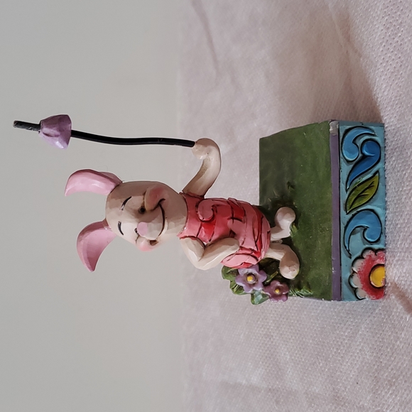 Enesco Other - Walt Disney Showcase, Heart of A String.